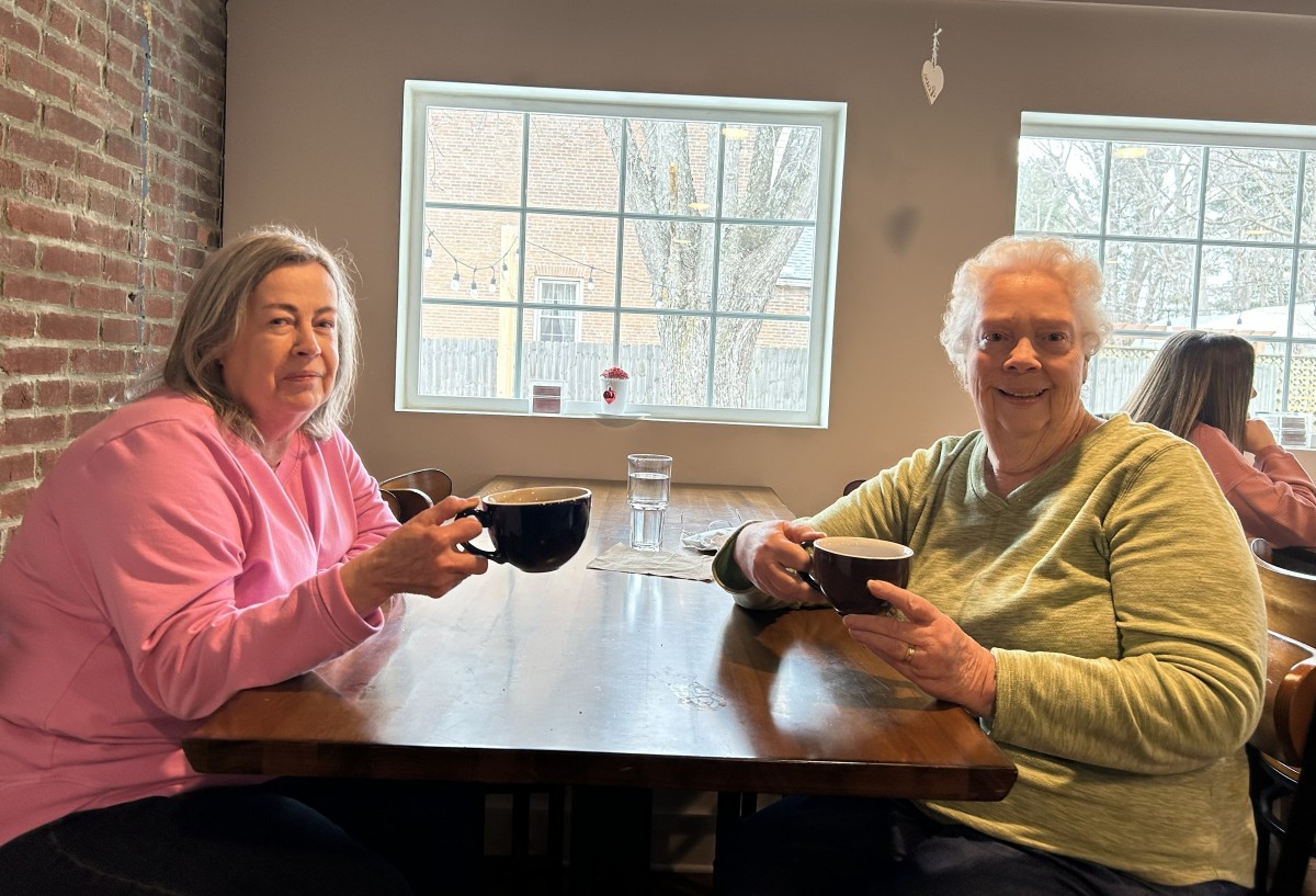 TwoLadiesWhoMetatArs